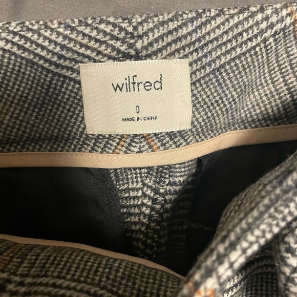 Aritzia front tie pants size 0 - Picture 4 of 5